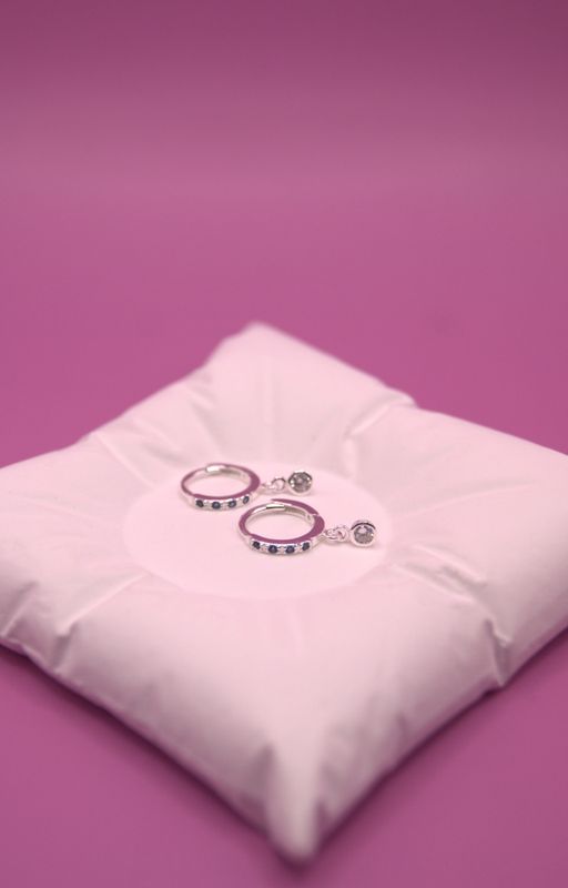 Mini Sparkle Charm Huggie Øredobber